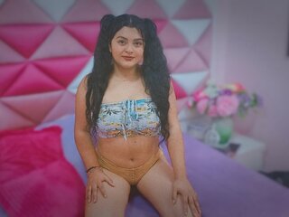 JuliMiln cam anal